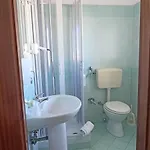 Ξενοδοχείο Calabria 3*